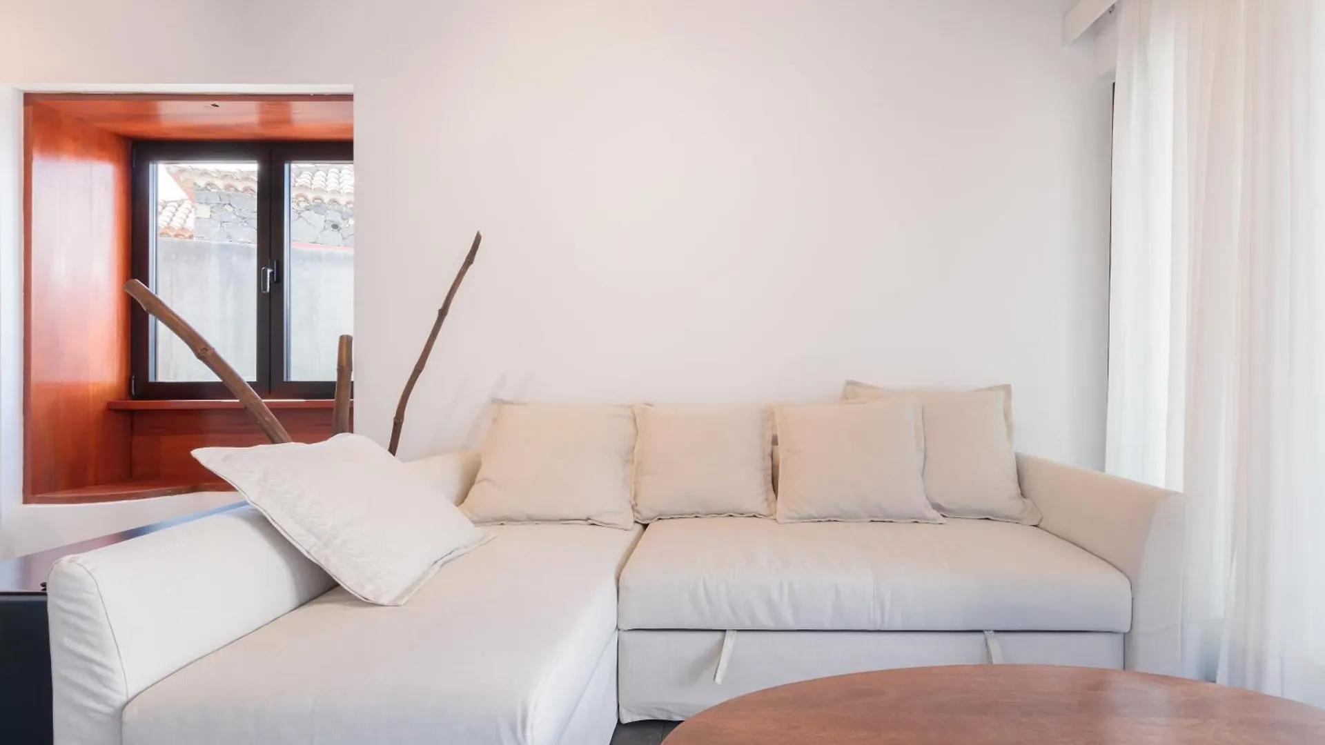 Llombet Home El Paso 0*,  Spain