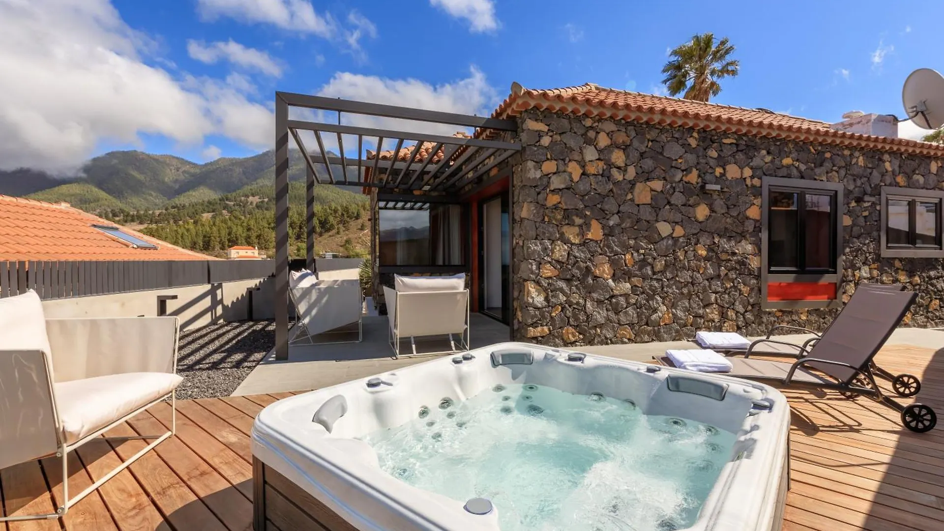 Llombet Home El Paso Spain