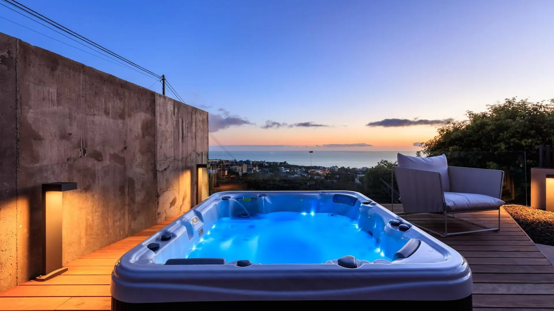 Holiday home Llombet Home El Paso